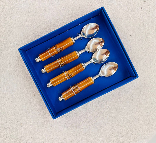 CONJUNTO 4 COLHERES DE CAFÉ DE AÇO INOX COM CABO DE BAMBU
