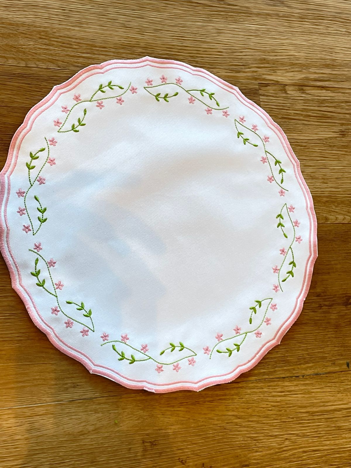 JOGO AMERICANO FLORIR BRANCO COM BORDA ROSA