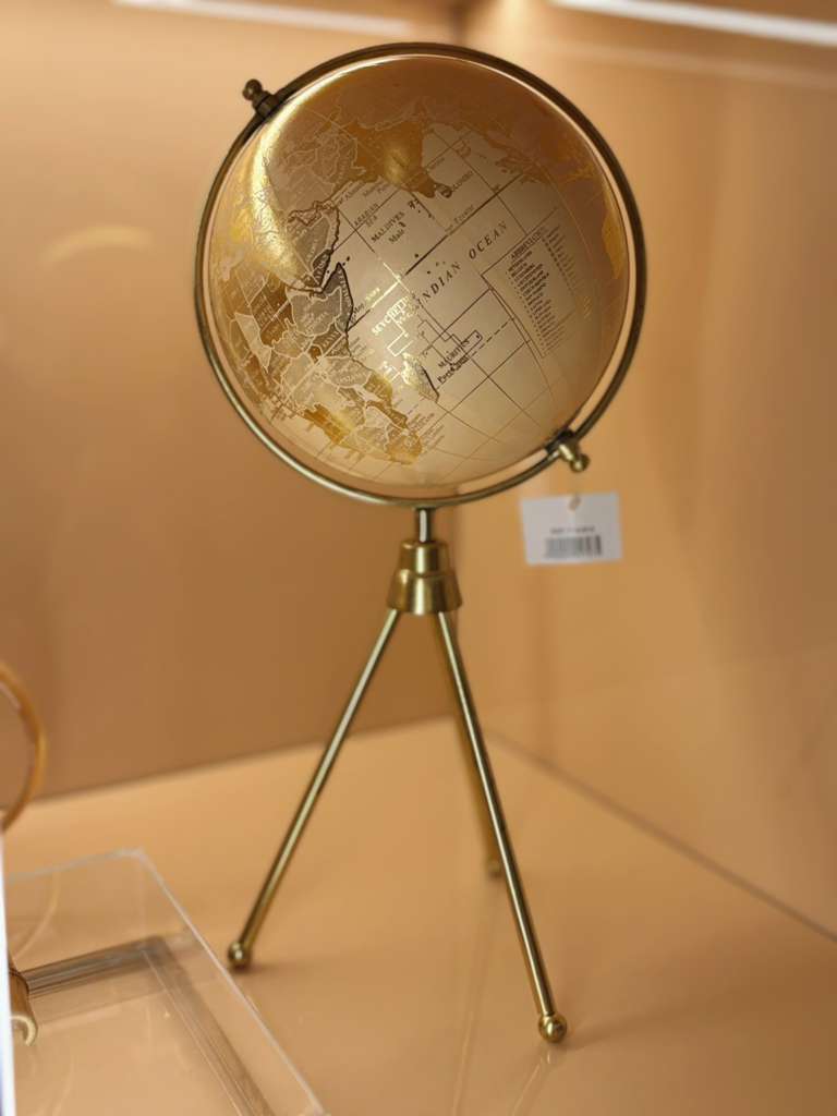 GLOBO DECORATIVO C/ PÉ DOURADO