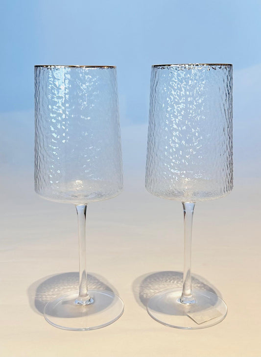 TAÇAS DE CRISTAL DE CHUMBO P/ VINHO C/ BORDA DOURADA
