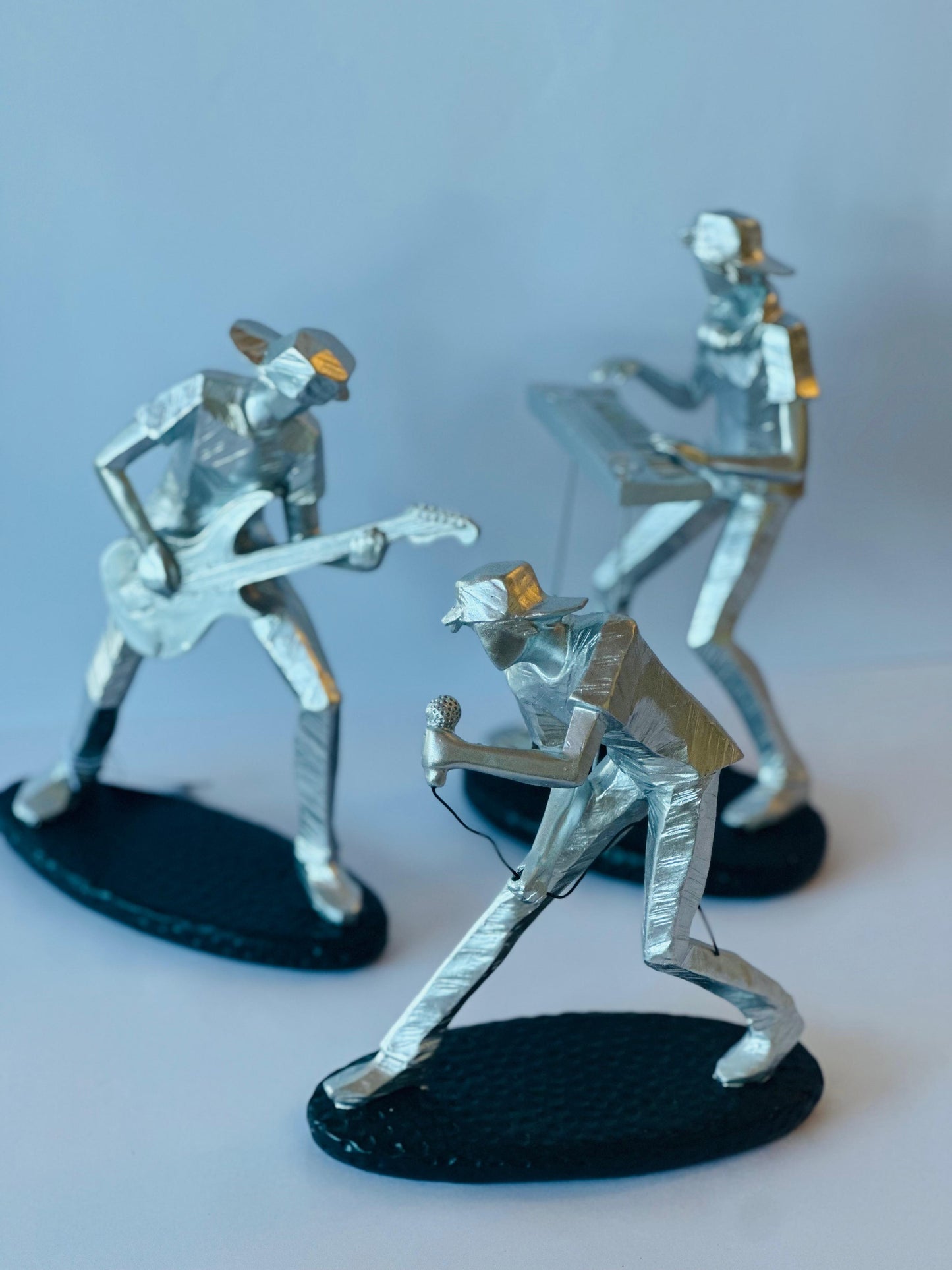 ESCULTURA MÚSICO TECLADISTA