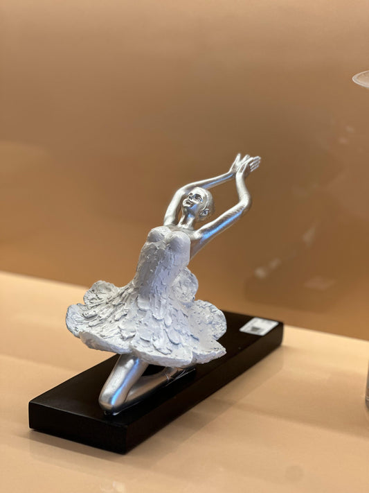 ESCULTURA BAILARINA