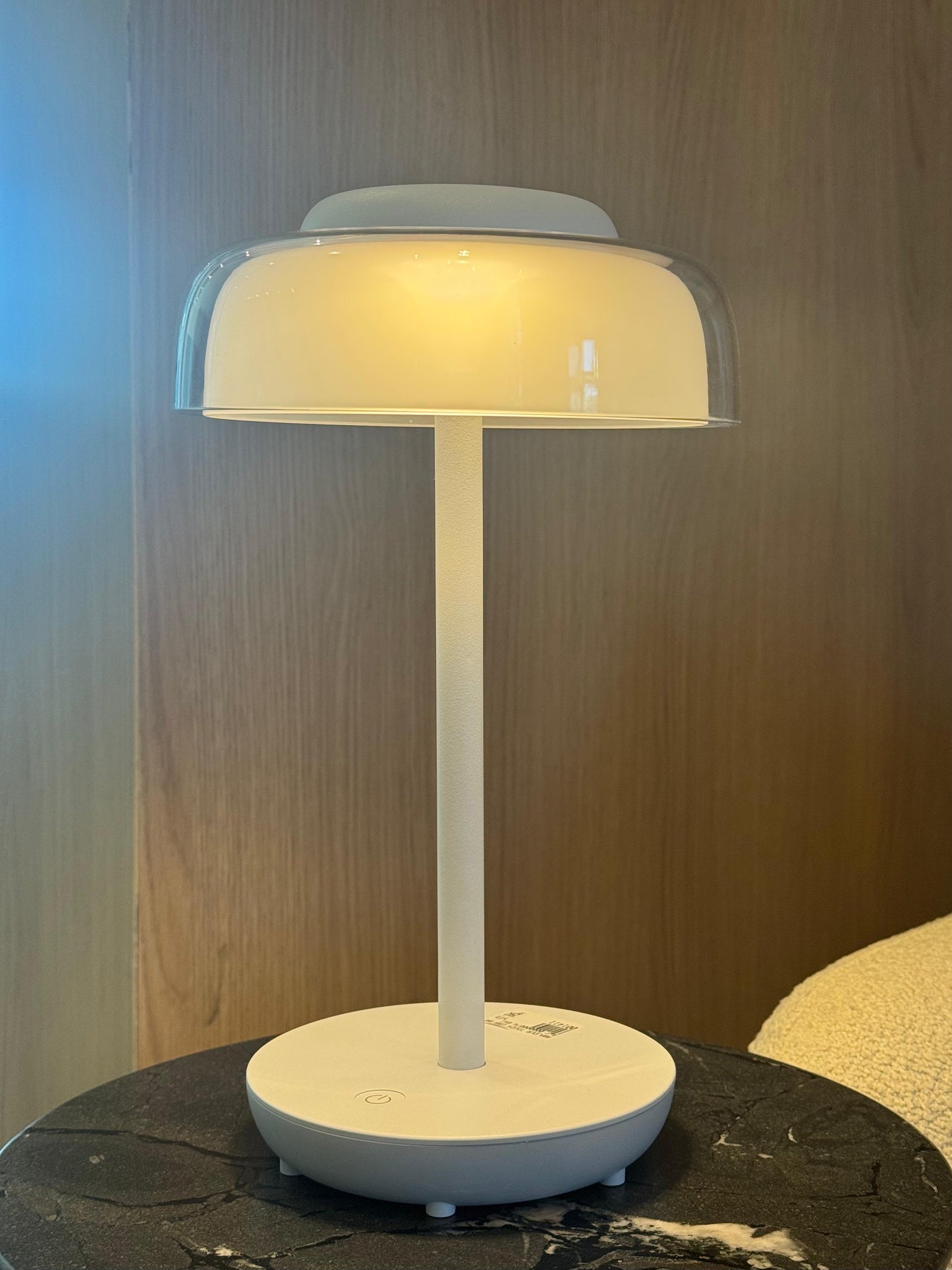 LUMINÁRIA DE MESA BRANCA