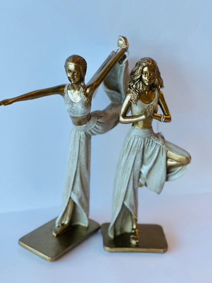 ESCULTURA MULHER YOGA