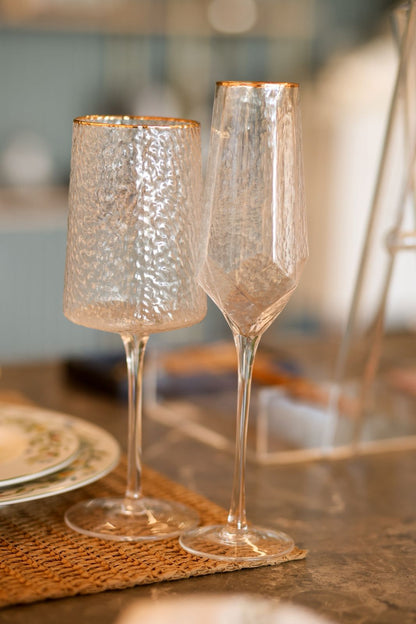 TAÇAS DE CRISTAL DE CHUMBO P/ VINHO C/ BORDA DOURADA