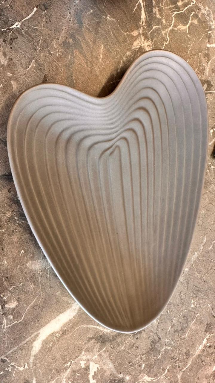 PETISQUEIRA CZ 24X2X17.5CM CER