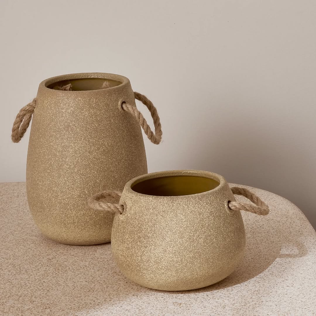 VASO BEGE MAIOR COM CORDA